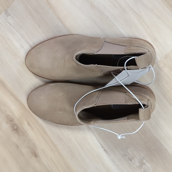 Steve Madden Lorali Women's Chelsea Boot - Picture 8 of 10